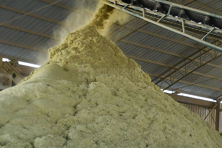生物質(zhì)烘干機廠家鄭州東鼎干燥開發(fā)了大型檸條烘干機成套設(shè)備，實現(xiàn)了檸條資源規(guī)模化利用之路。
